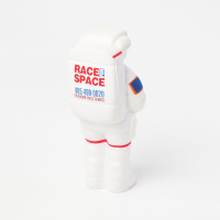 MCN-018 Astronaut